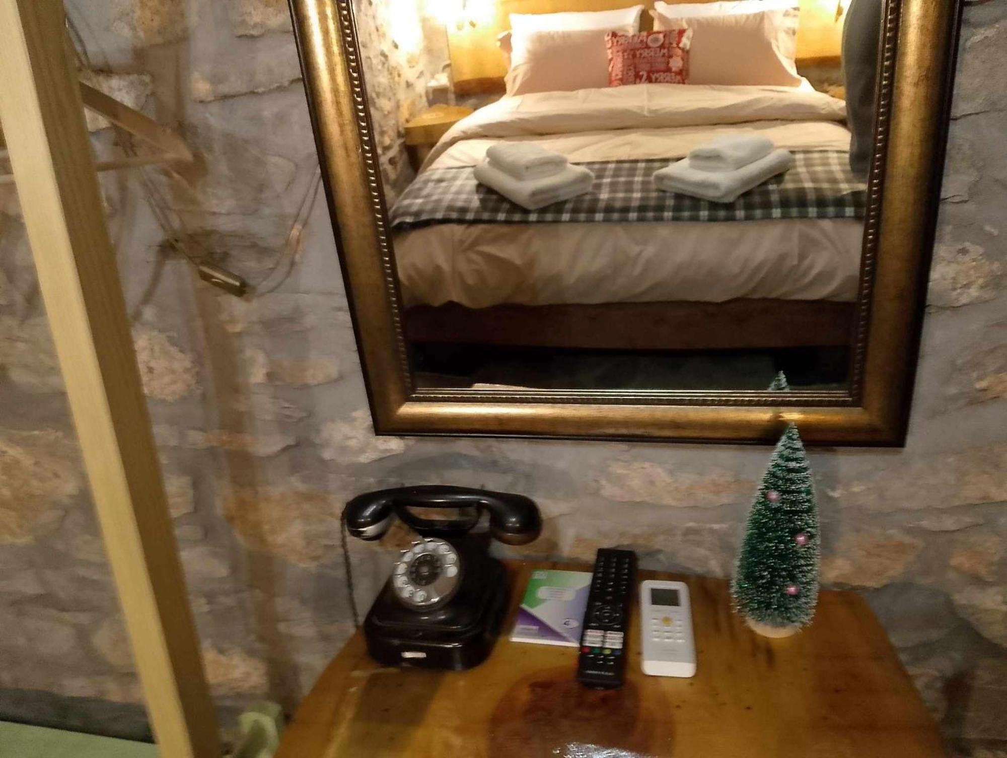 Ferienwohnung Αυθεντικό Πετρινο Στην Ναύπακτο Nafpaktos Zimmer foto